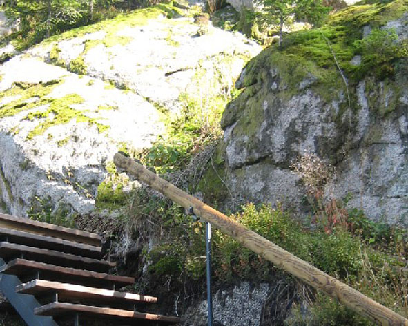 Luchspfad Felsen und Treppe Plättig Schwarzwaldhochstraße nähe Ferienwohnung